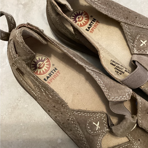 Earth Spirit Sandals - Picture 2 of 4